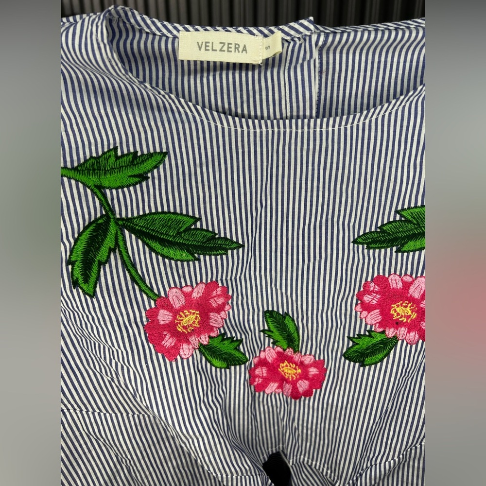 Women’s Velzera Blue Striped Floral Long Sleeve Cotton Blouse Designer Small - Picture 3 of 4